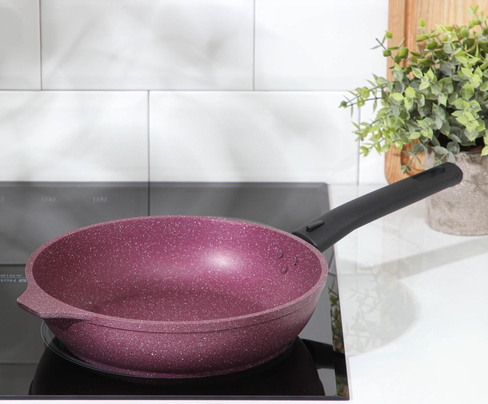 Сковорода Trendy style, d=24 см, съёмная ручка, антипригарное покрытие, цвет фиолетовый