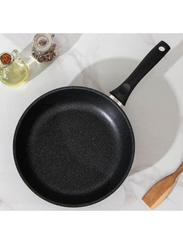 Сковорода, d=26 см, пластиковая ручка, стеклянная крышка, антипригарное покрытие, цвет тёмный мрамор