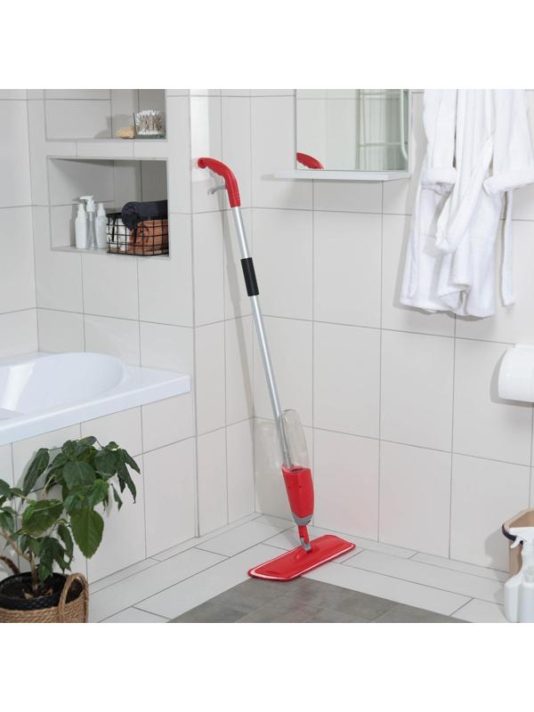 Швабра для мытья пола с распылителем Доляна, насадка из микрофибры 40×14 см, металлическая ручка 125 см, цвет МИКС