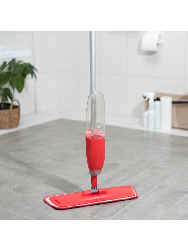 Швабра для мытья пола с распылителем Доляна, насадка из микрофибры 40×14 см, металлическая ручка 125 см, цвет МИКС