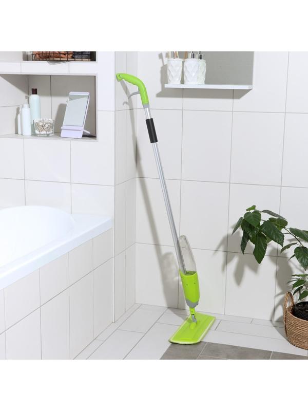 Швабра для мытья пола с распылителем Доляна, насадка из микрофибры 40×14 см, металлическая ручка 125 см, цвет МИКС