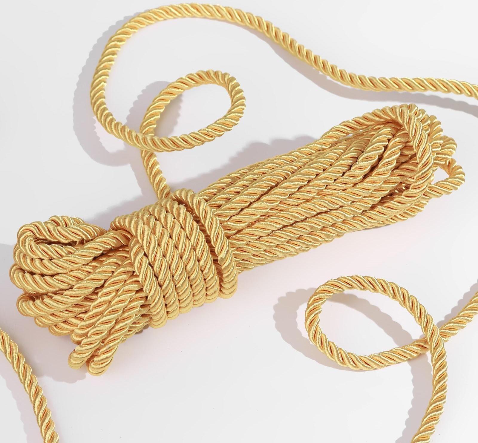 Шнур витой, d = 8 мм, 10 ± 1 м, цвет золотой