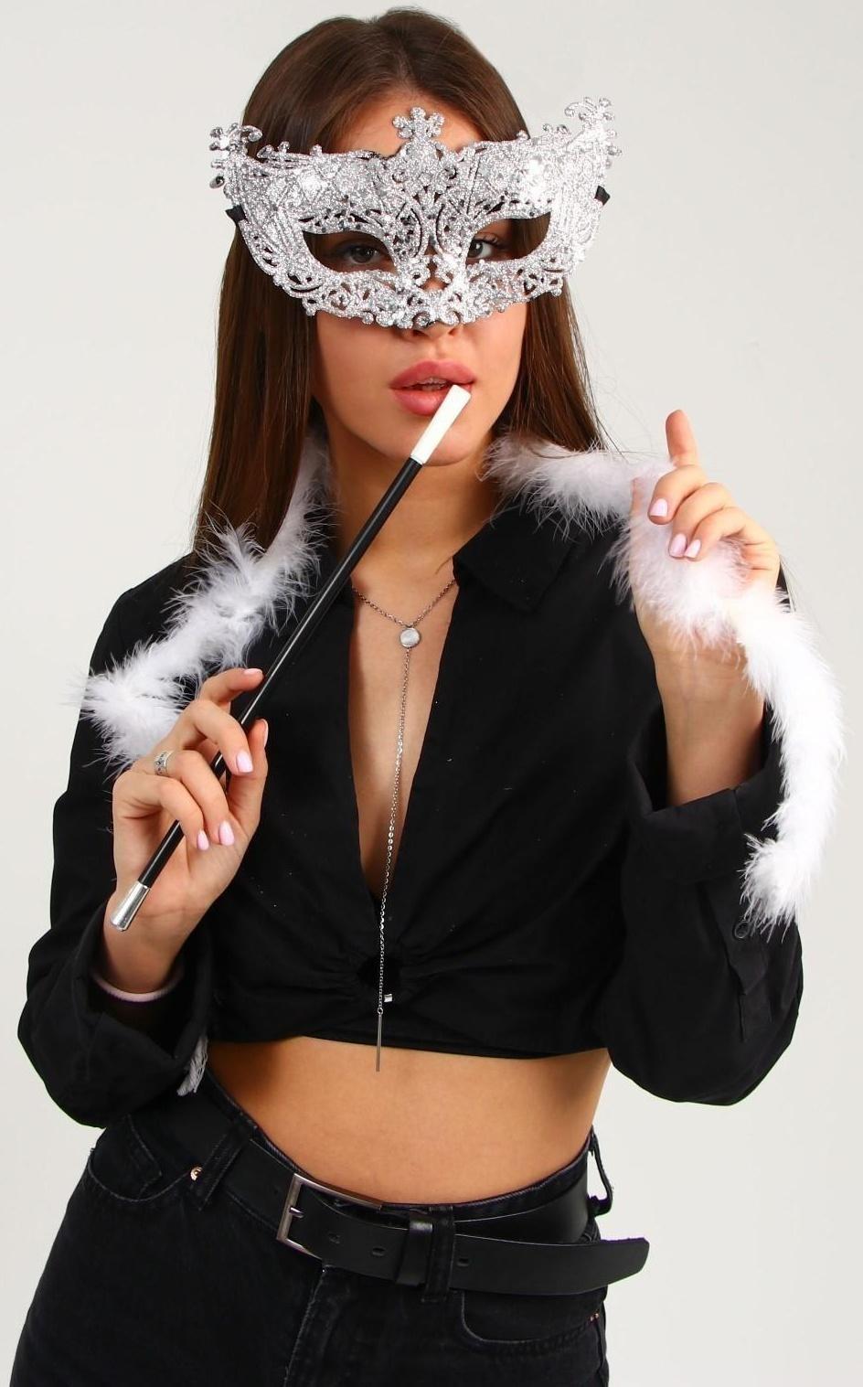 Карнавальный набор A little party never killed nobody, маска, мундштук, боа