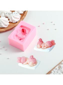 Молд силиконовый «Сонный ребёнок», 9×6 см, цвет МИКС