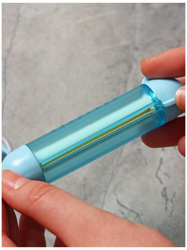 Выдавливатель для зубной пасты на присоске, цвет МИКС