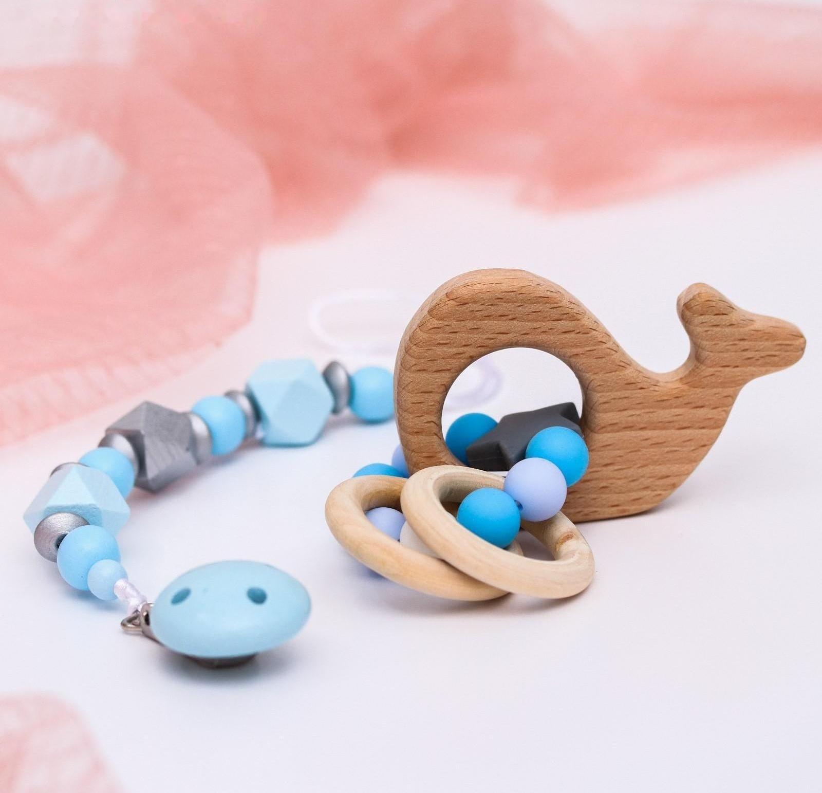 Подарочный набор: держатель для соски-пустышки и грызунок-прорезыватель «Малыш»