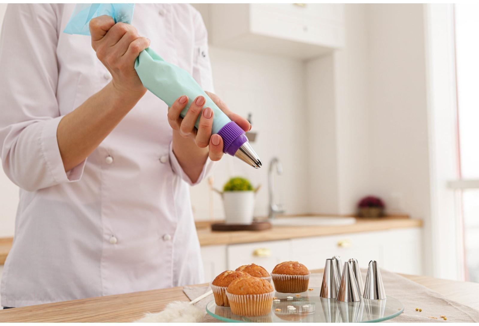 Набор кондитерский, 8 предметов: мешок, адаптер, 6 насадок d=3 см