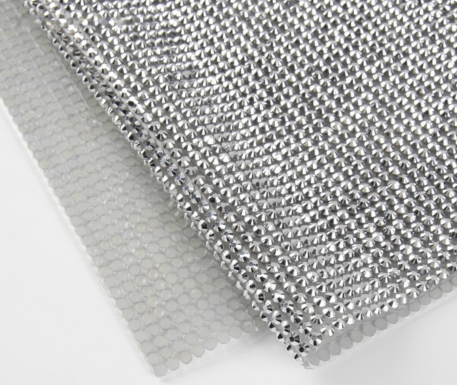 Стразы термоклеевые на листе, d = 3 мм, 40 × 24 см, цвет серебряный