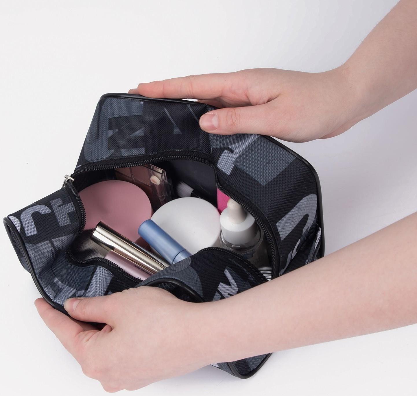 Косметичка на молнии, с подкладом, цвет чёрный