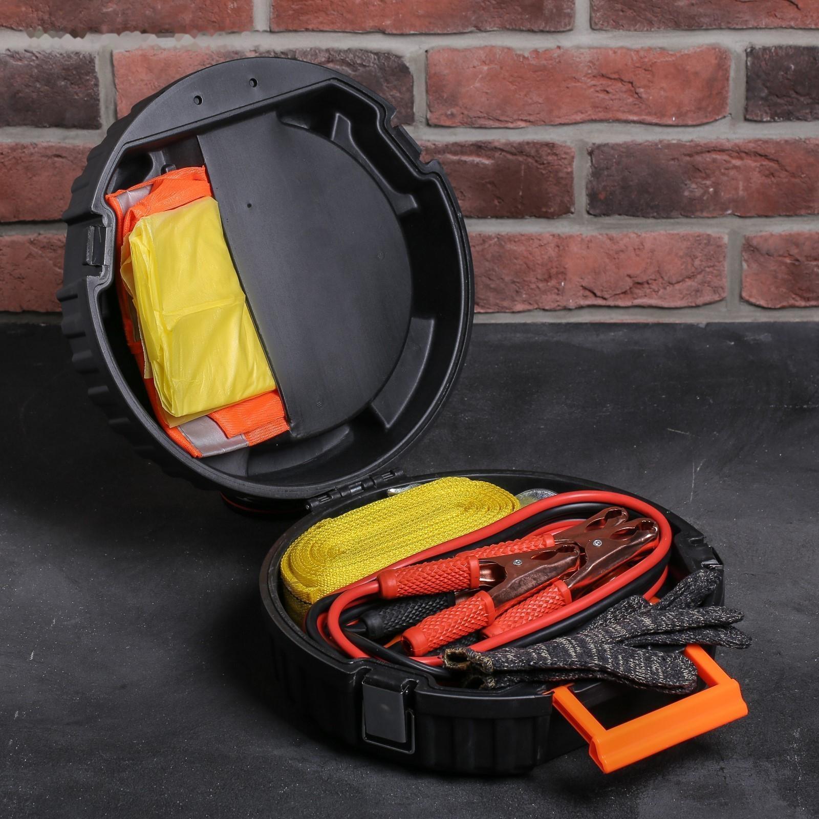 Автомобильный набор в колесе «Для лучшего мужика», 13 предметов