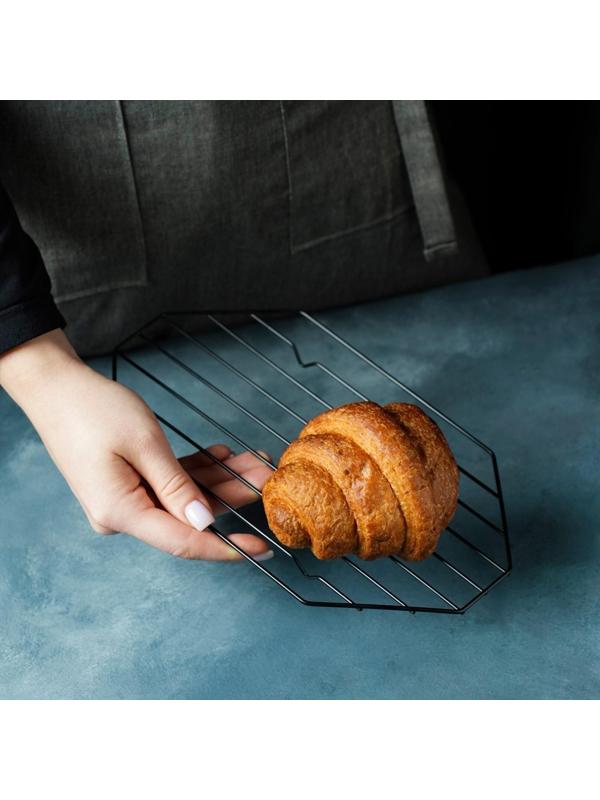Решётка для глазирования и остывания кондитерских изделий KONFINETTA «Октаэдр», 25×15×1,8 см, цвет чёрный