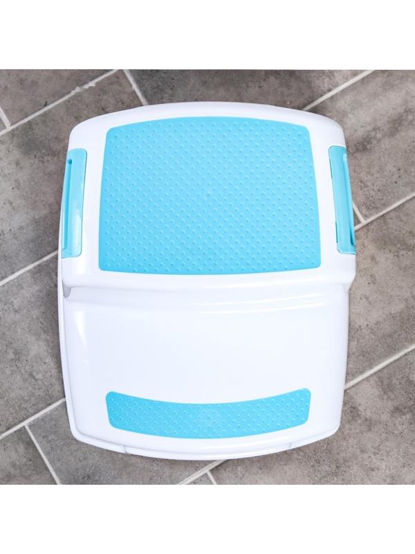 Подставка детская с прорезинеными ступеньками, цвет белый/голубой