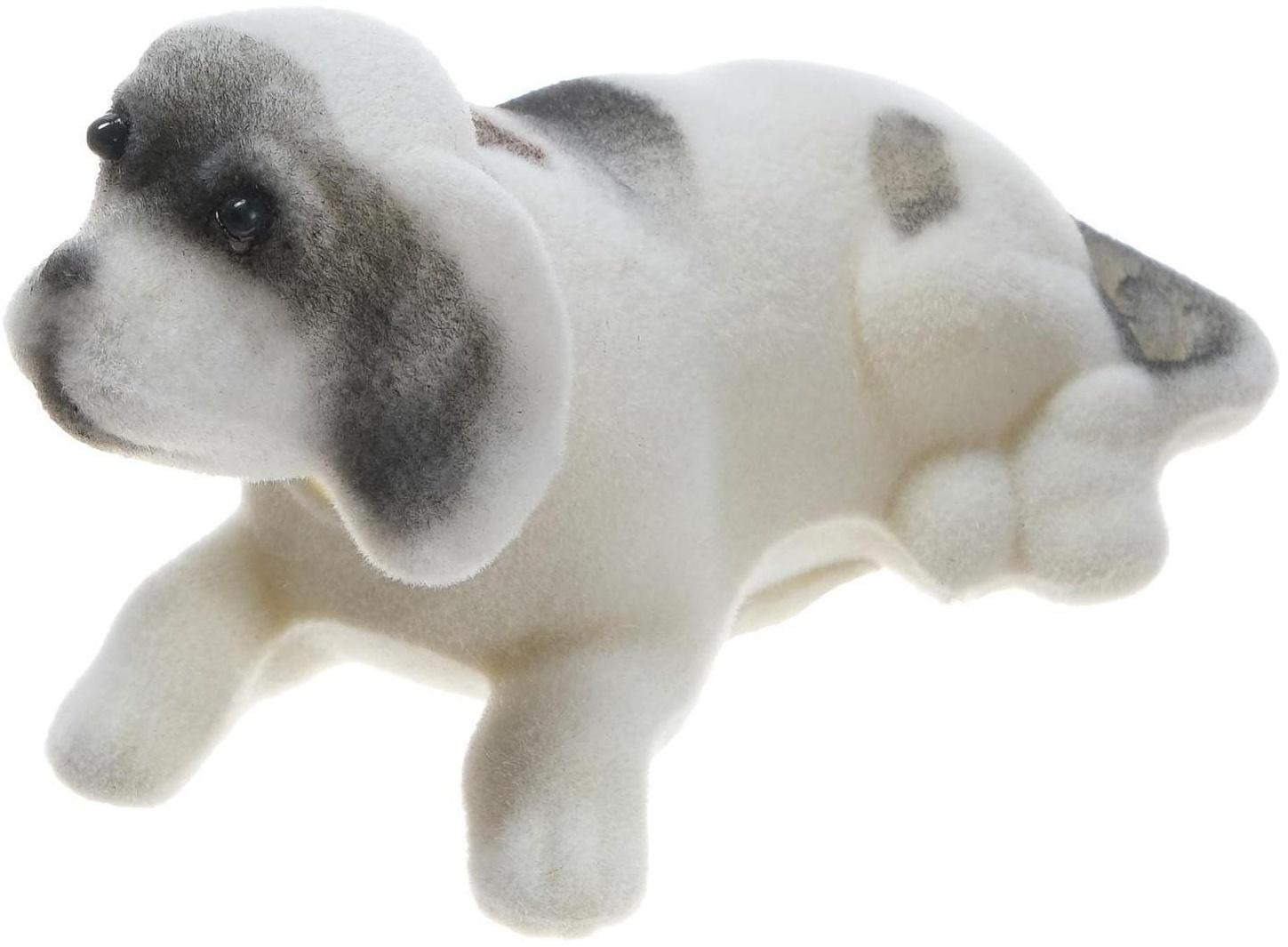 Собака на панель авто, качающая головой, малая, белый окрас