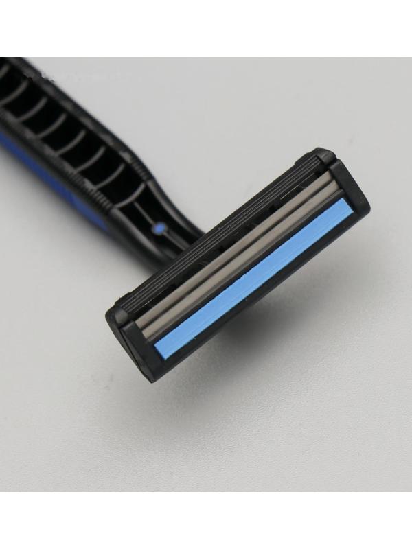 Бритва Экстра с двумя нержавеющими лезвиямии увлажняющей полоской, крем для бритья10 гр.