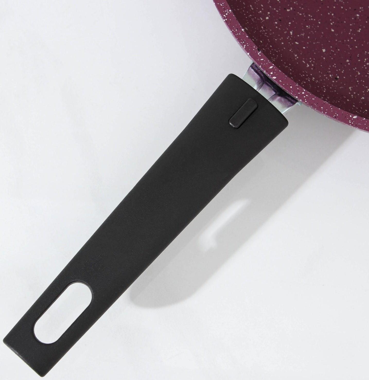 Сковорода Trendy style, d=22 см, съёмная ручка, антипригарное покрытие, цвет бордовый