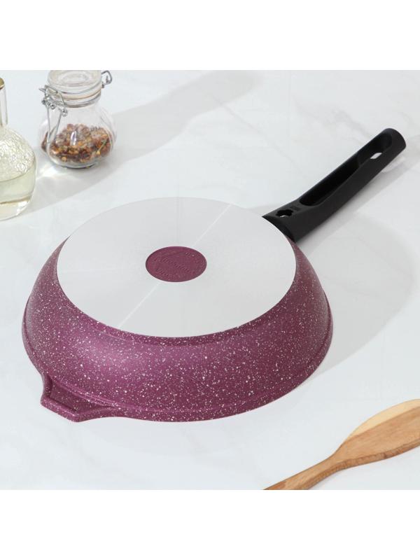 Сковорода Trendy style, d=22 см, съёмная ручка, антипригарное покрытие, цвет бордовый