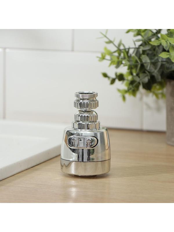 Насадка на кран для экономии воды с изменяемым напором и углом струи