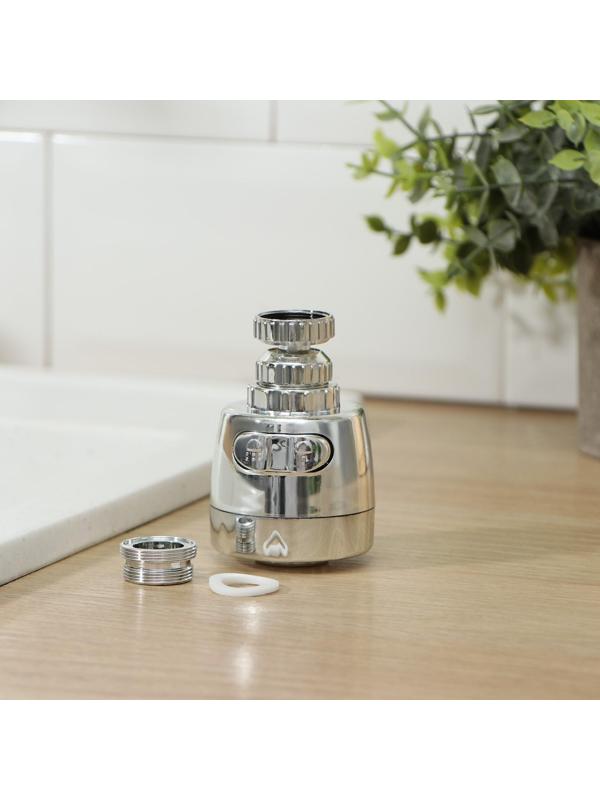 Насадка на кран для экономии воды с изменяемым напором и углом струи