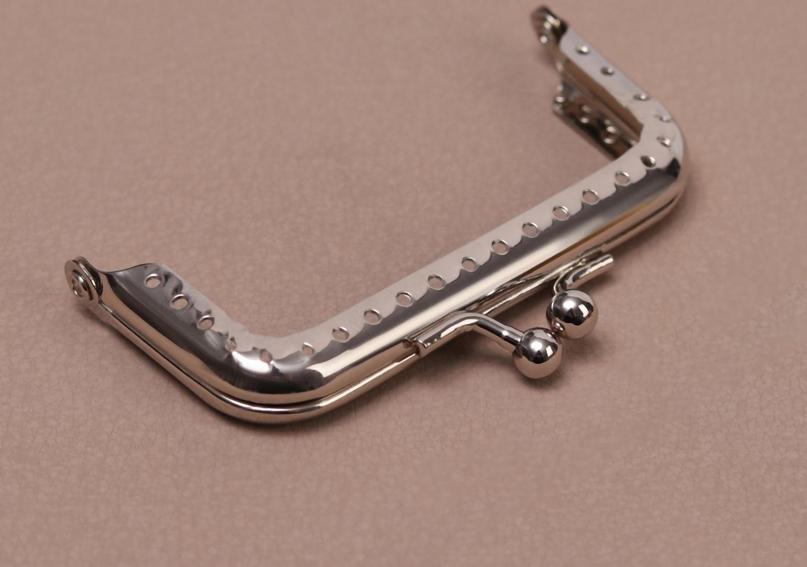 Фермуар пришивной «Прямоугольник», 8 × 5 см, цвет серебряный