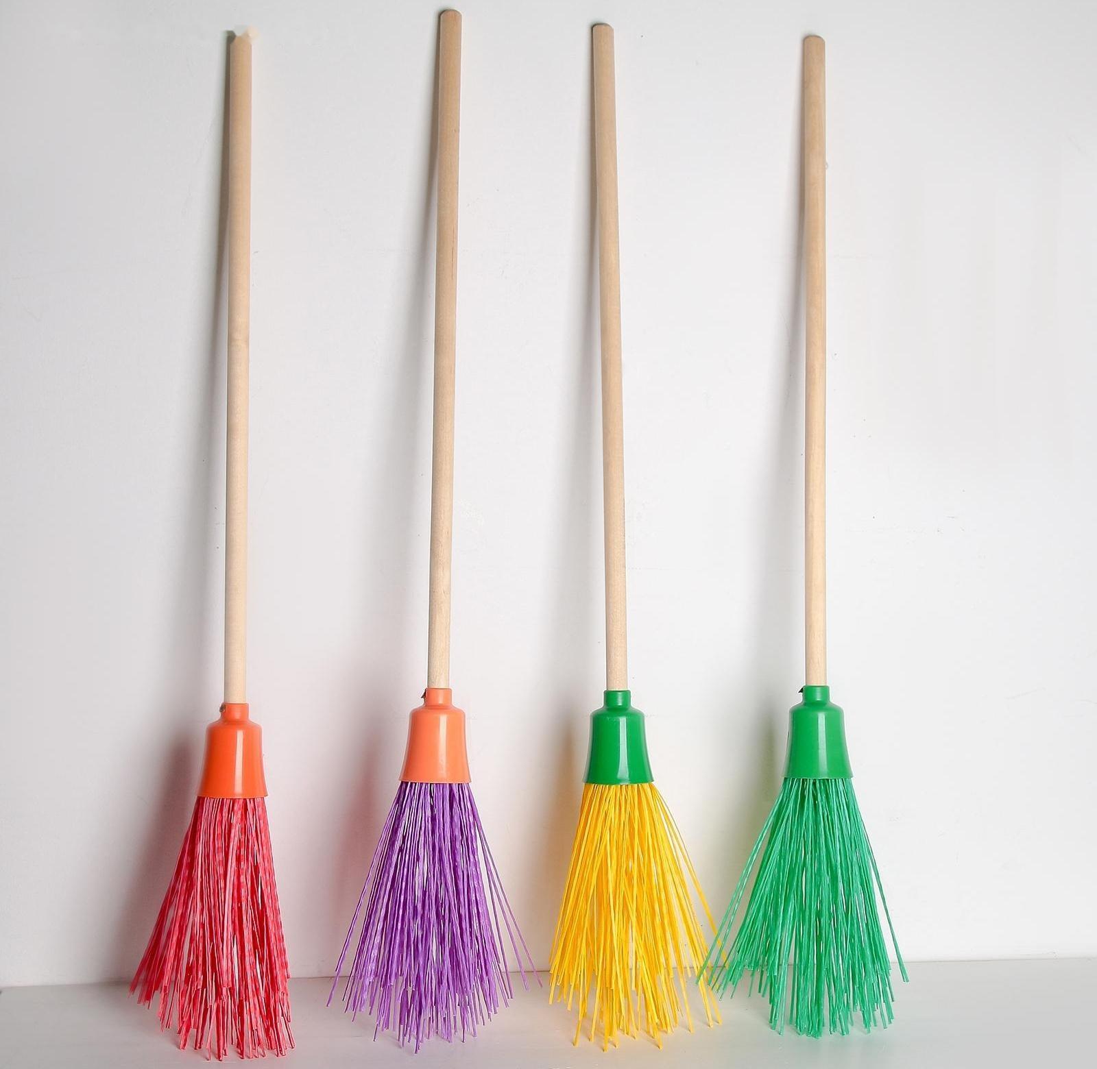 Метла полипропиленовая «Малыш», с черенком, малая, 95 см, цвет МИКС
