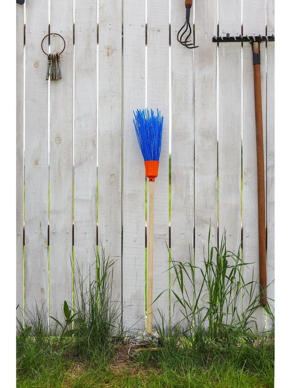 Метла полипропиленовая «Малыш», с черенком, малая, 95 см, цвет МИКС