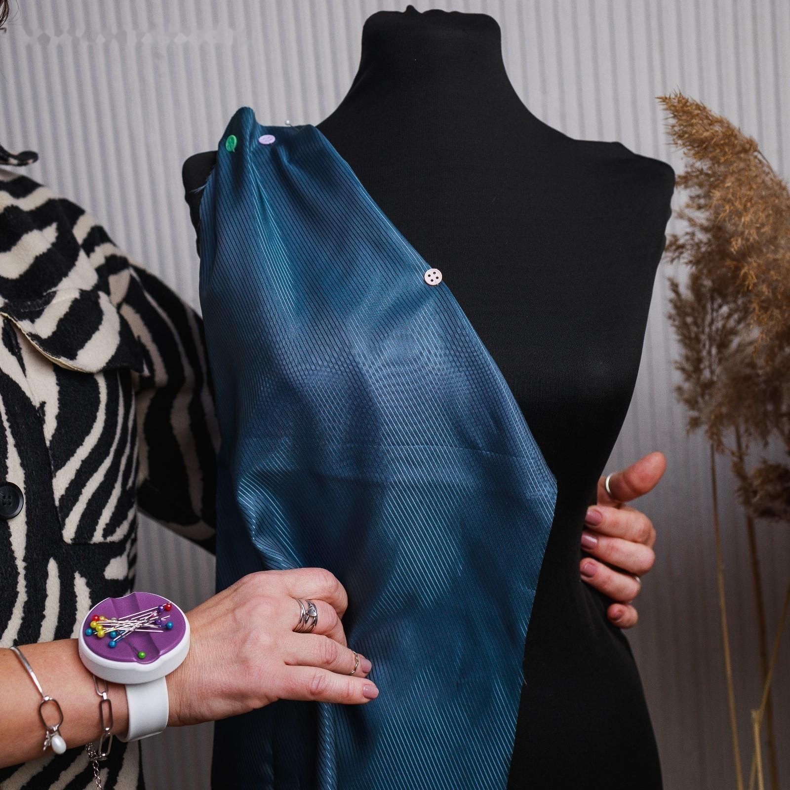 Игольница магнитная на руку, 25 × 5,7 × 1,5 см, цвет МИКС