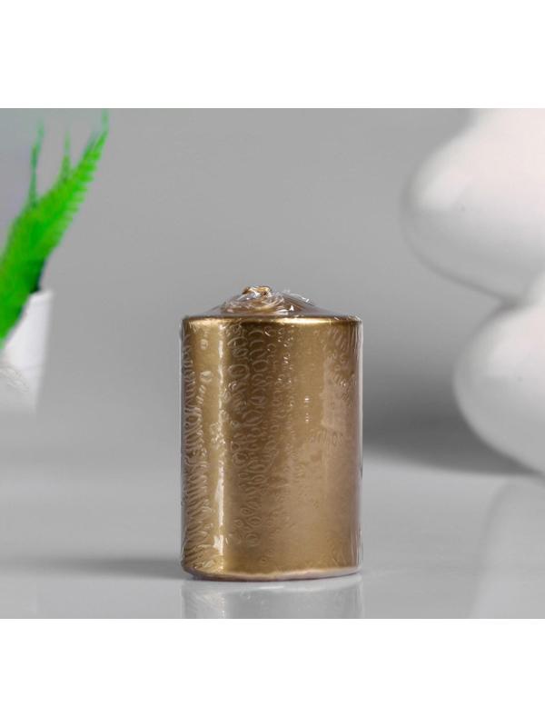 Свеча - цилиндр парафиновая, лакированная, золотой металлик, 5,6×8 см