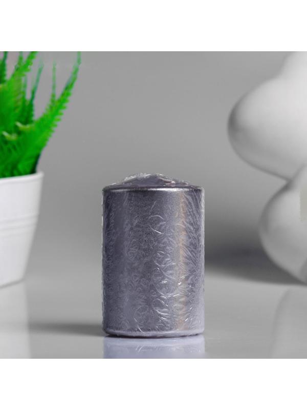 Свеча - цилиндр парафиновая, лакированная, серебряный металлик, 5,6×8 см