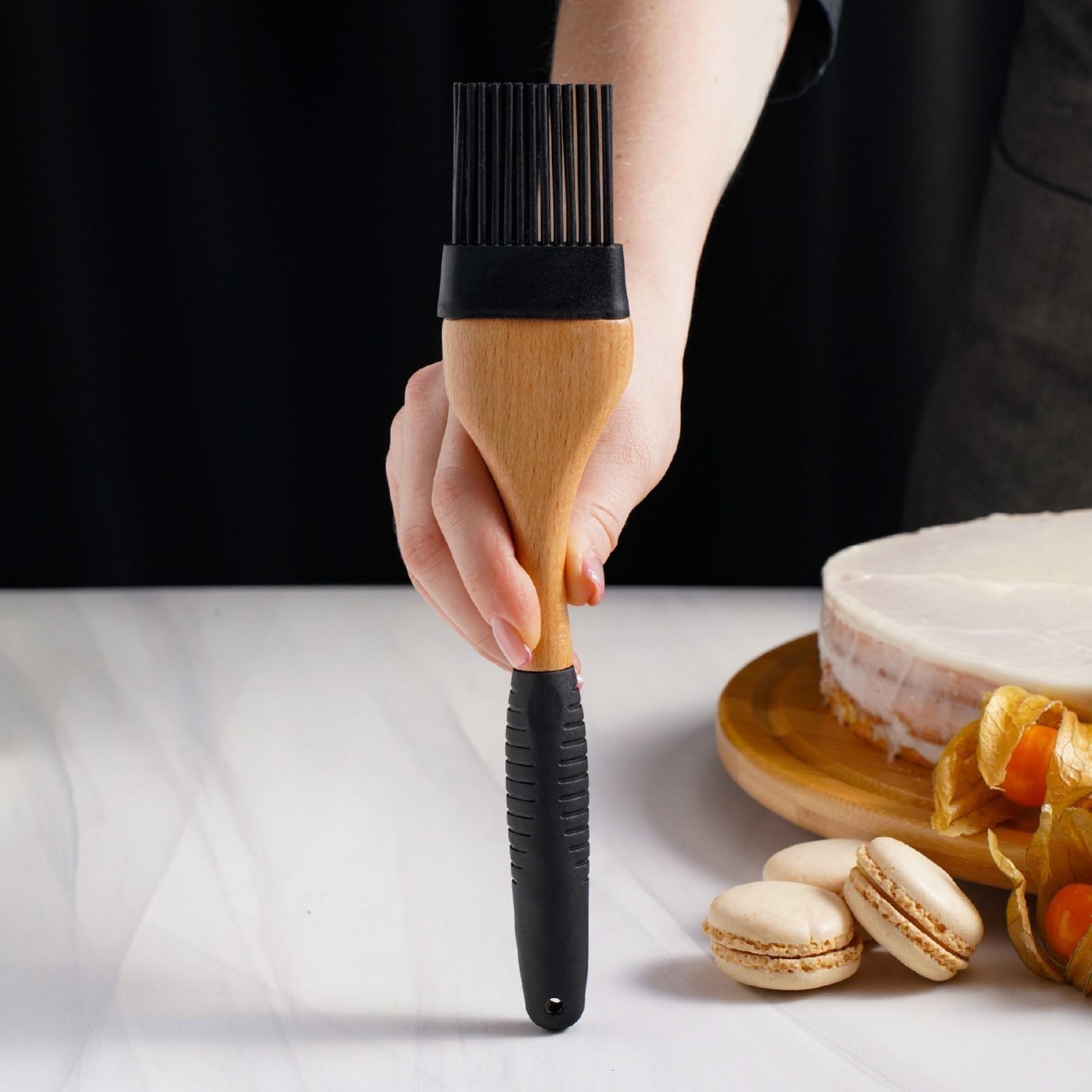 Кисть Доляна «Макота», 24 см