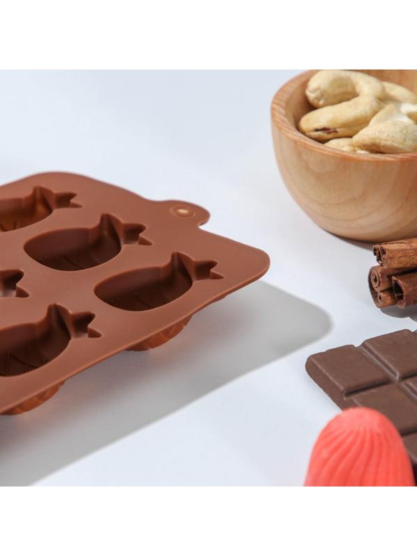 Форма для льда и кондитерских украшений Доляна «Ананас», 22,5×10,5 см, силикон, 12 ячеек, цвет коричневый