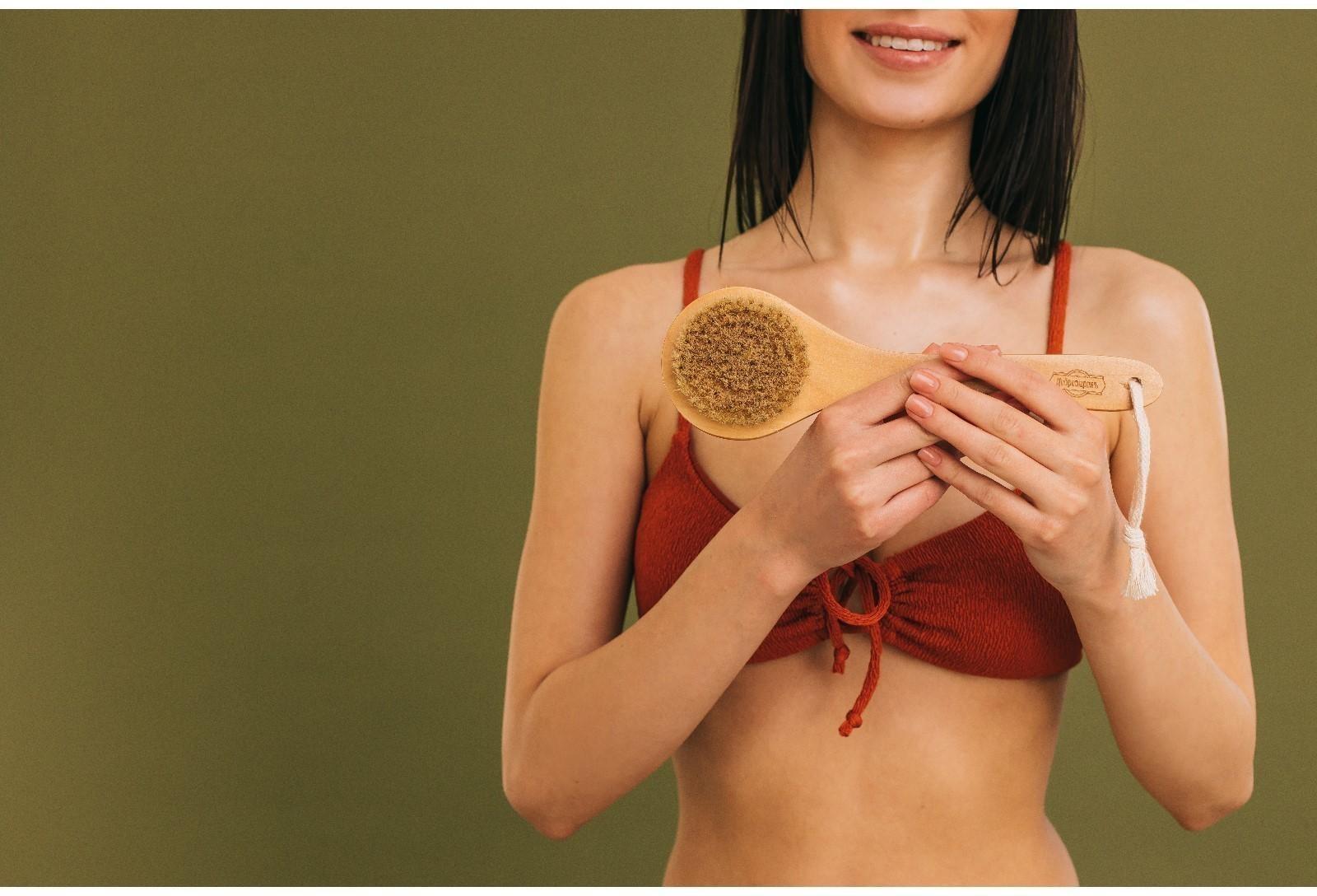 Щётка массажная из натуральной щетины, с ручкой, гладкая