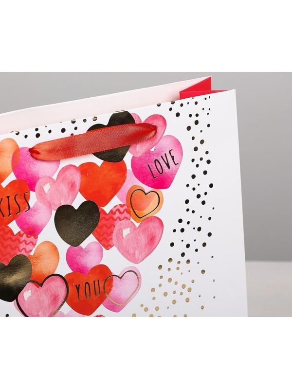 Пакет подарочный ламинированный вертикальный «I love you» с тиснением, ML 23 x 27 × 8 см