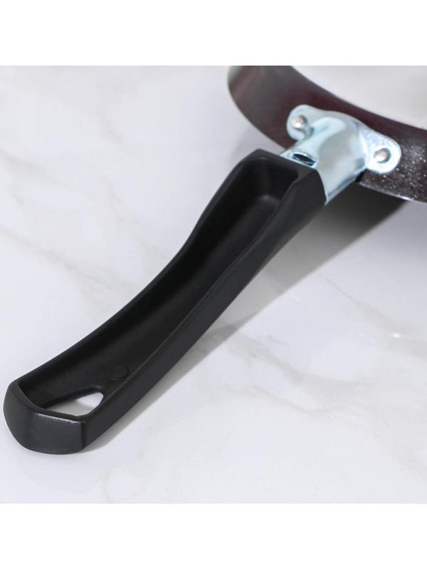 Сковорода блинная «Хит», d=18 см, пластиковая ручка, антипригарное покрытие, цвет чёрный