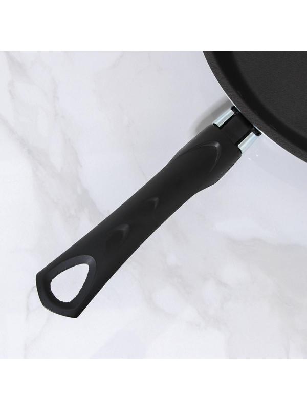 Сковорода «Классика атлас», d=26 см, пластиковая ручка, стеклянная крышка, антипригарное покрытие, цвет чёрный