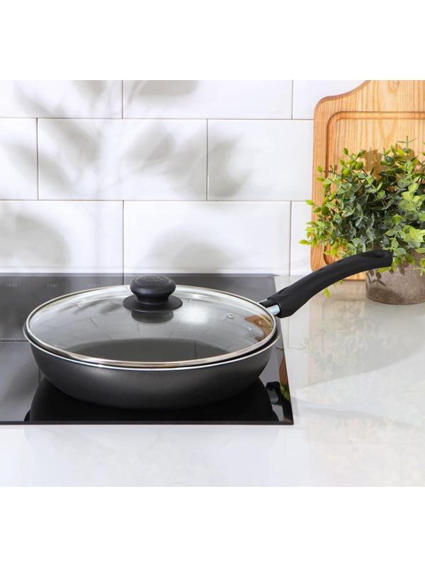 Сковорода «Классика атлас», d=26 см, пластиковая ручка, стеклянная крышка, антипригарное покрытие, цвет чёрный