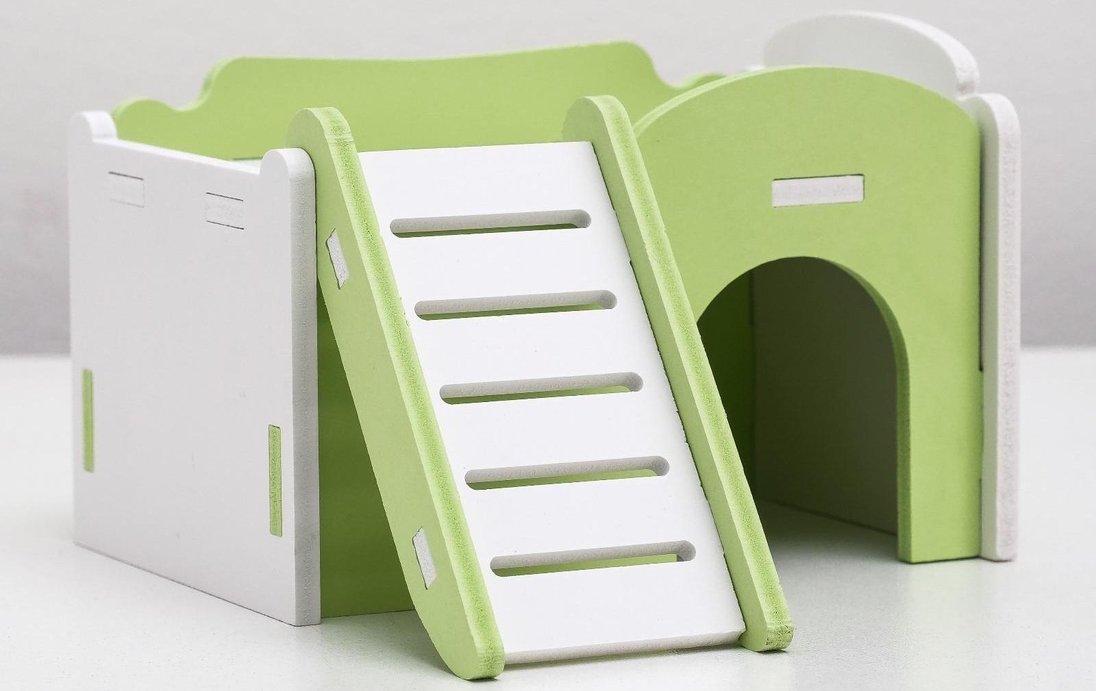 Дом для грызунов с лесенкой и террасой, микс