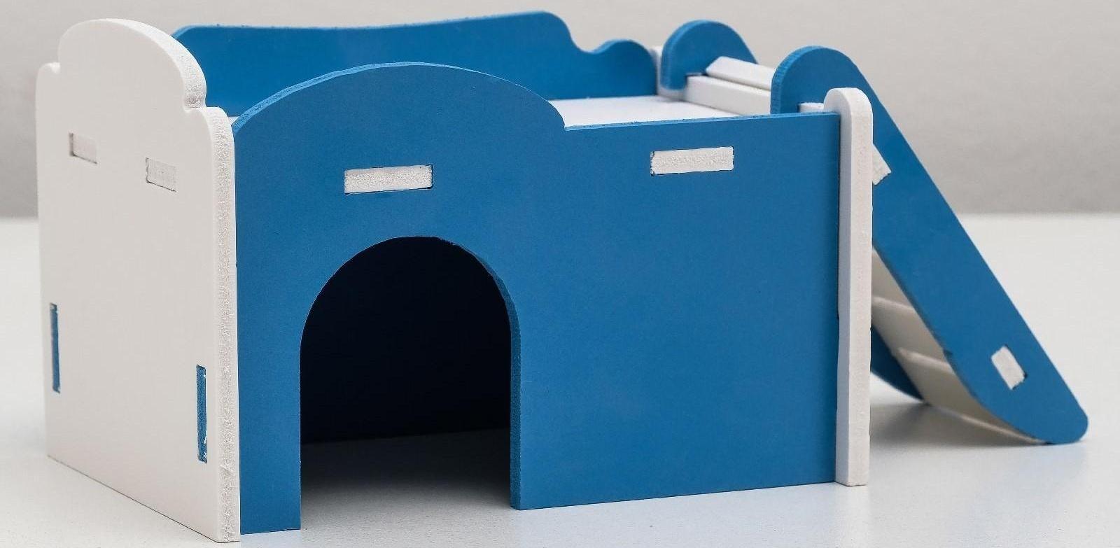 Дом для грызунов с лесенкой и террасой, микс