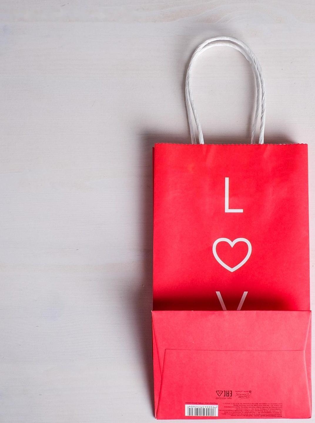 Пакет подарочный крафт «Love», 12 х 21 х 9 см