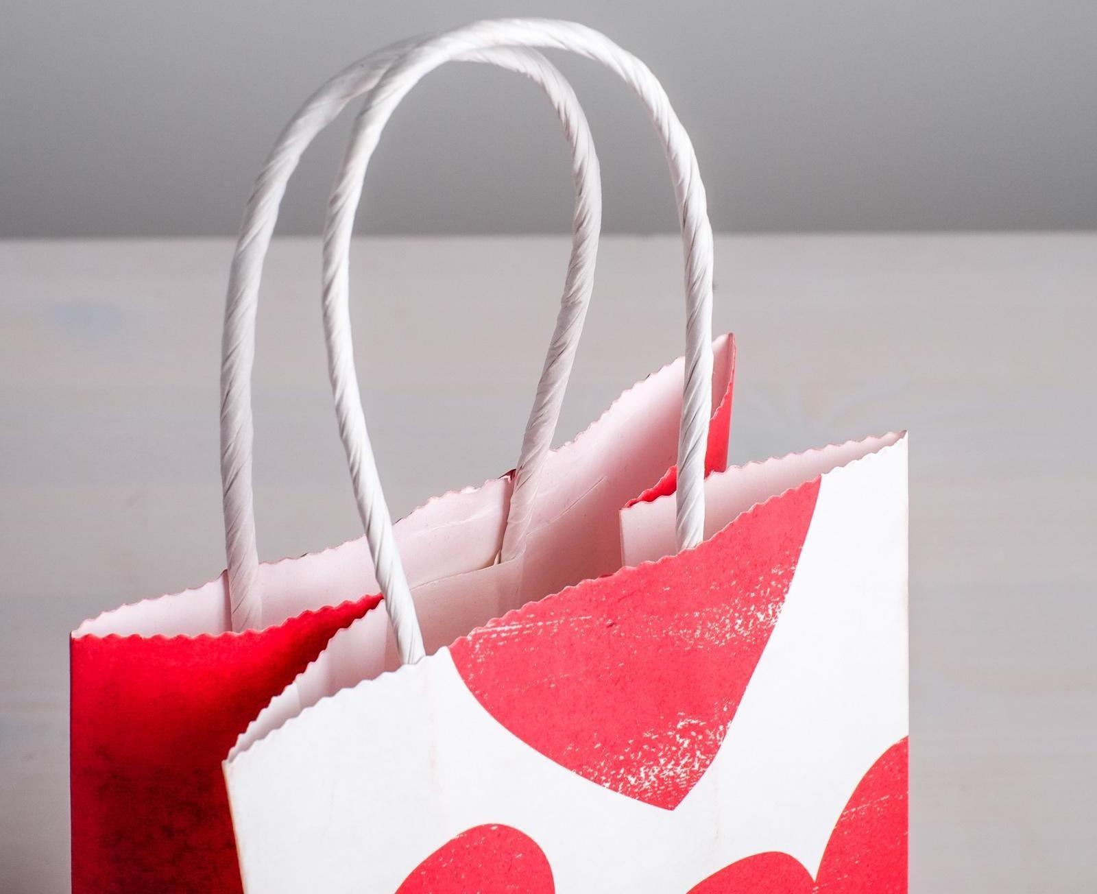 Пакет подарочный крафт «With LOVE», 12 х 21 х 9 см