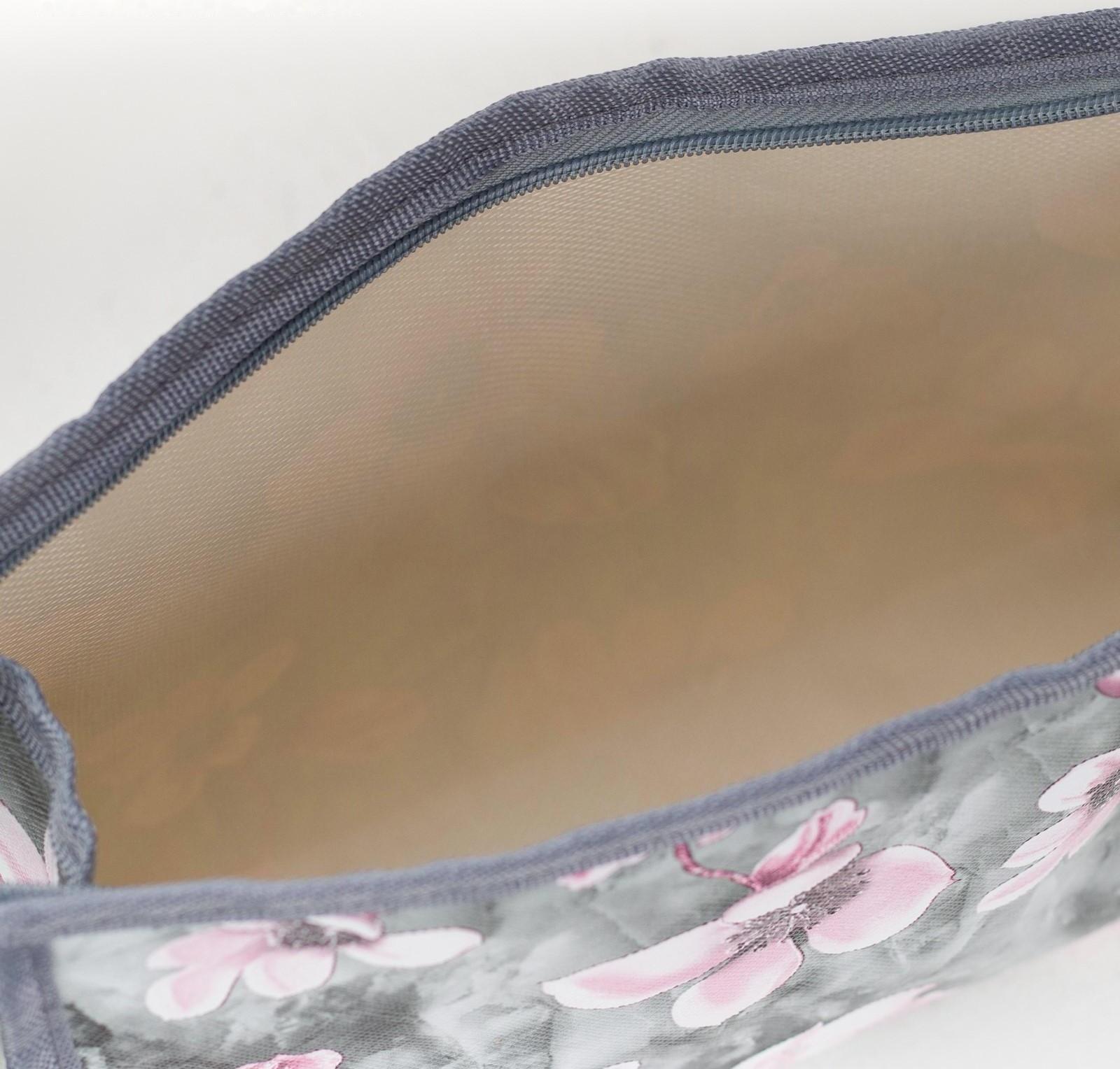 Косметичка на молнии, цвет серый