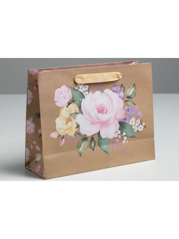 Пакет крафтовый горизонтальный «Самой Лучшей», MS 23 × 18 × 10 см