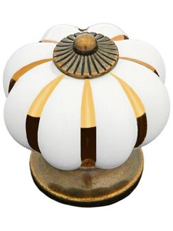 Ручка кнопка ТУНДРА РК117 (001) , d=39, пластик, белая с золотым