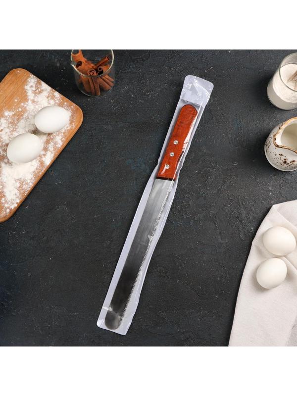 Нож для бисквита мелкие зубцы, рабочая поверхность 25 см, деревянная ручка, толщина лезвия 0,8 мм