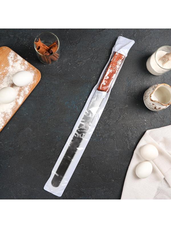 Нож для бисквита мелкие зубцы, рабочая поверхность 30 см, деревянная ручка