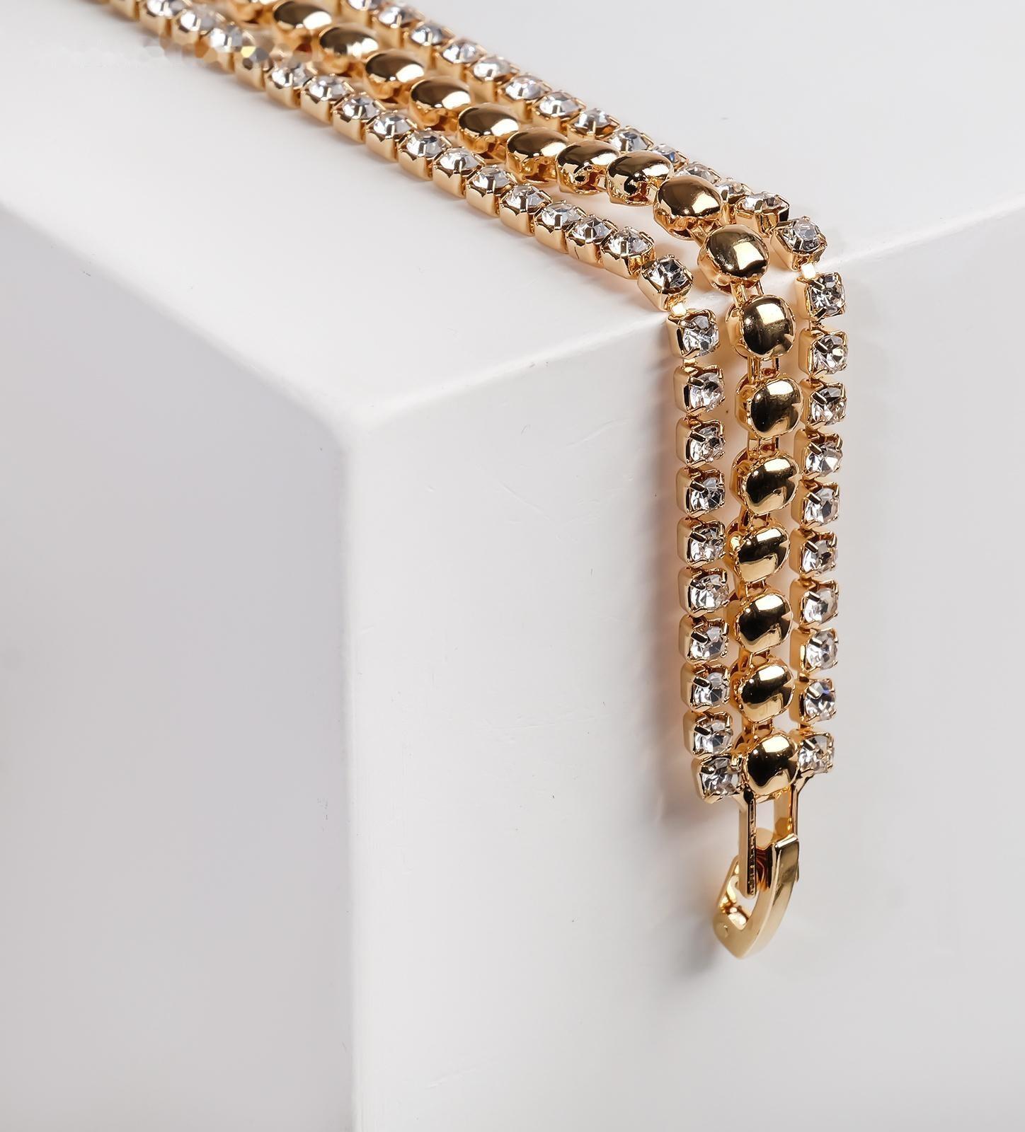 Браслет со стразами 