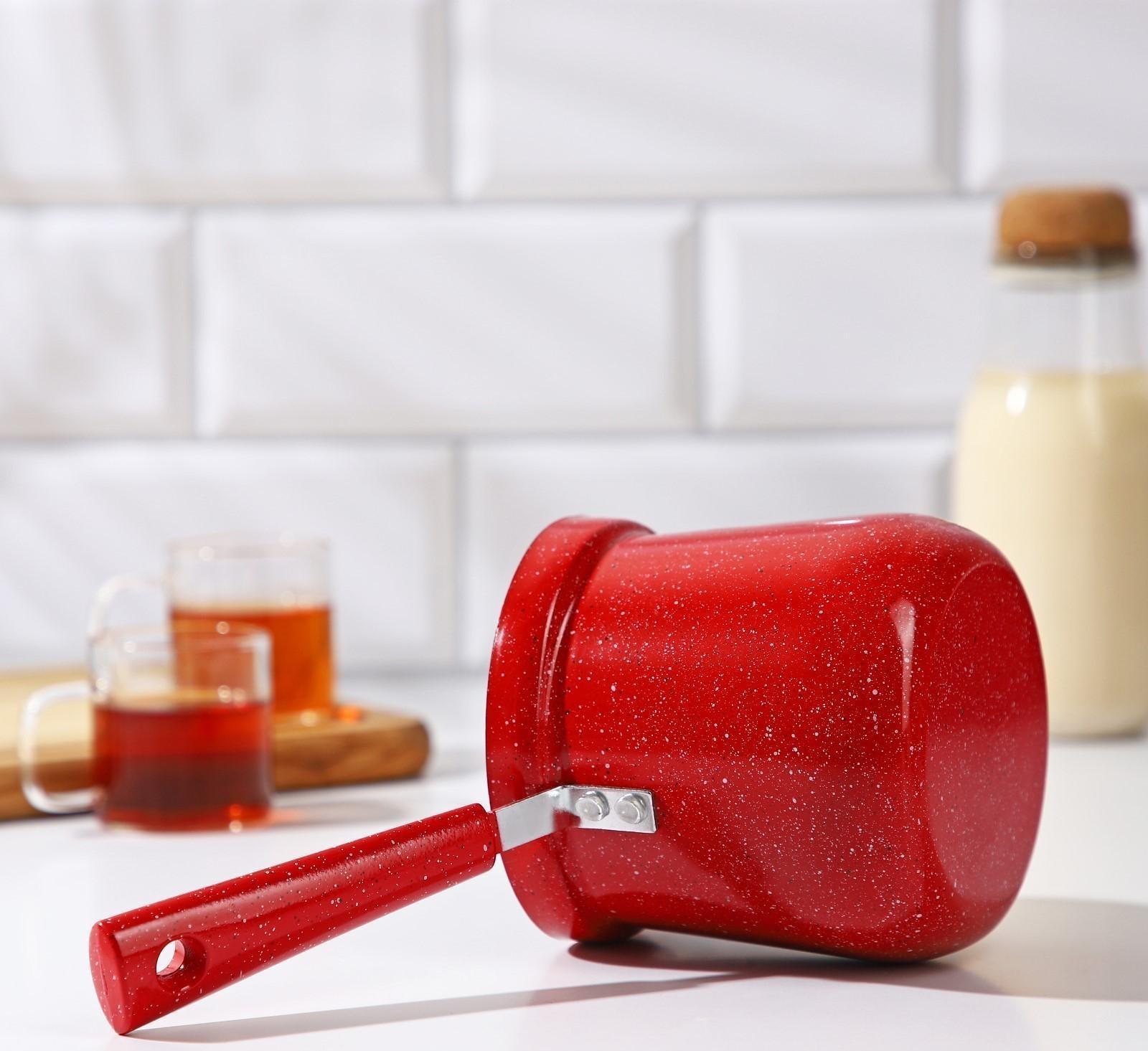 Турка Доляна «Мрамор рэд», 700 мл, d=10 см, пластиковая ручка, антипригарное покрытие, индукция, цвет красный