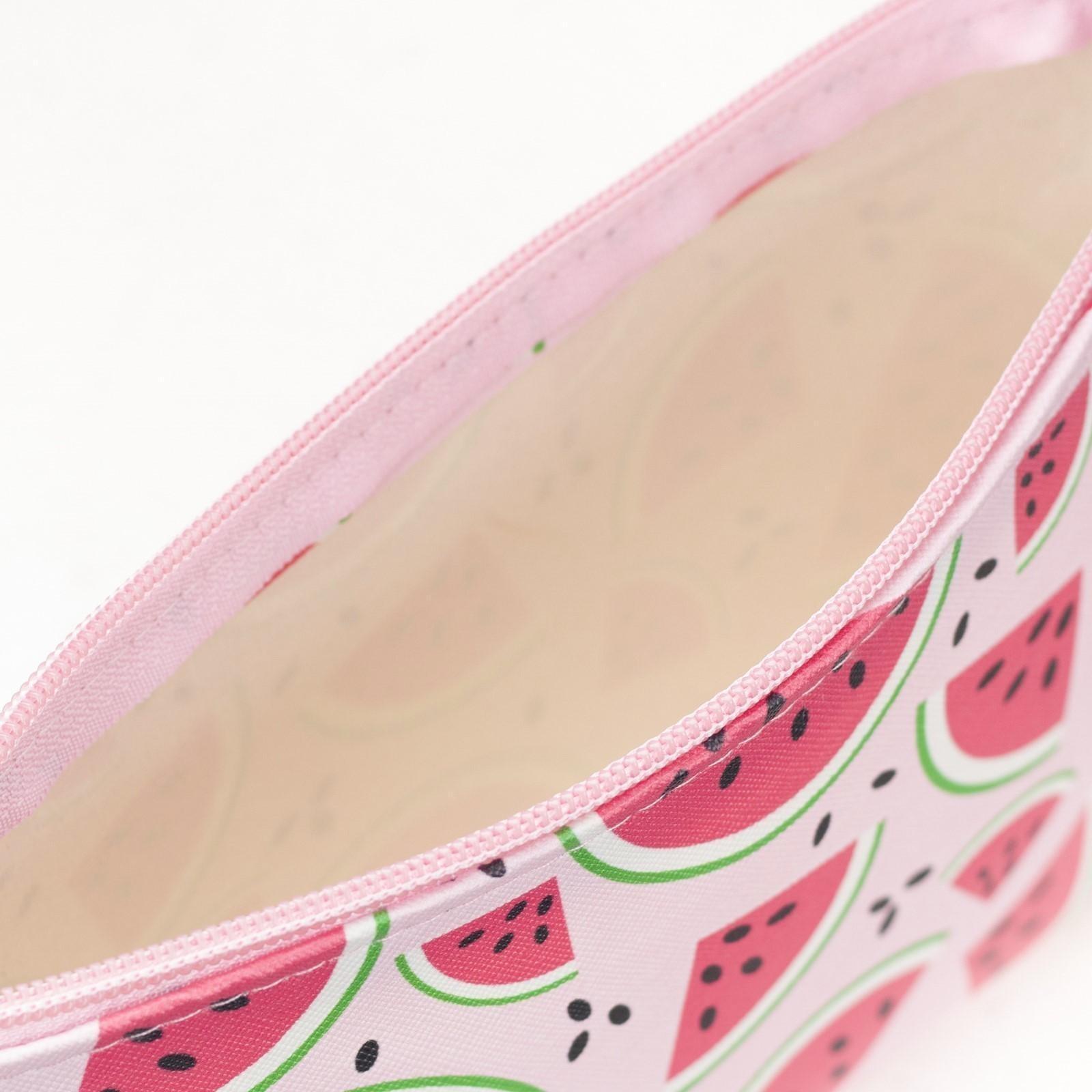 Косметичка на молнии, цвет белый