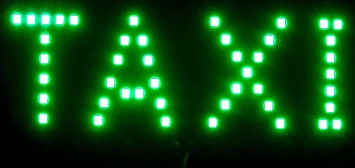 Светодиодный знак такси 12 В, 45 LED, 13×6 см, провод 150 см, зеленый