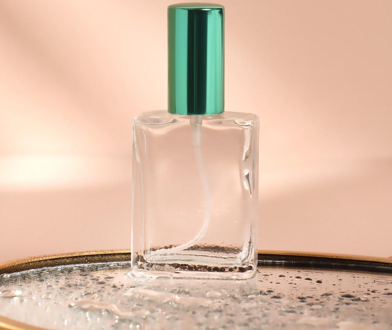 Флакон стеклянный для парфюма «Классика», с распылителем, 15 мл, цвет МИКС