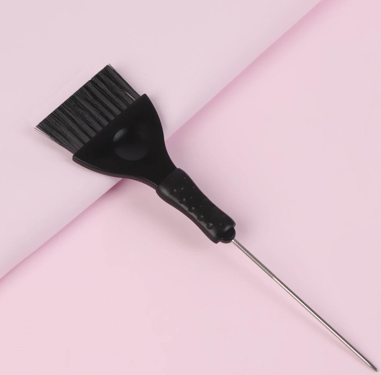 Кисть для окрашивания волос, 23 х 6 см, цвет чёрный